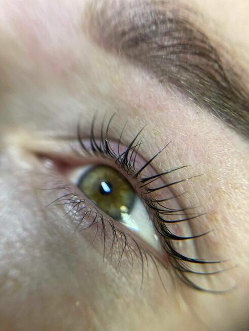 Laminacja brwi i rzęs