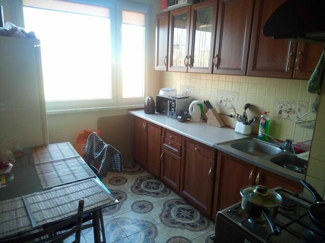 duży POKÓJ (12m2, 1-osob) duże biurko, duża szafa