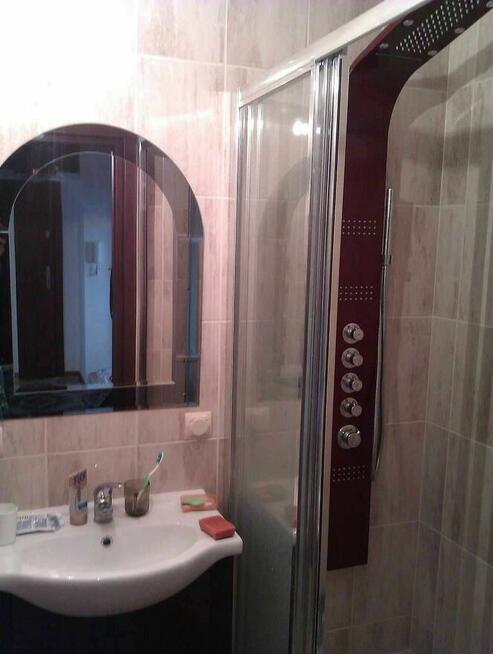 duży POKÓJ (12m2, 1-osob) duże biurko, duża szafa