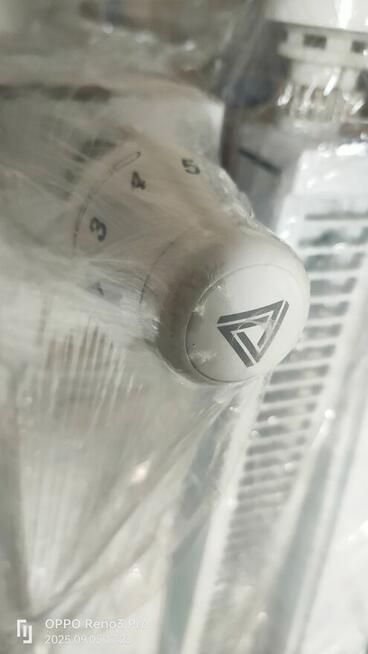 Sprzedam Grzejniki z głowicami termostatycznymi