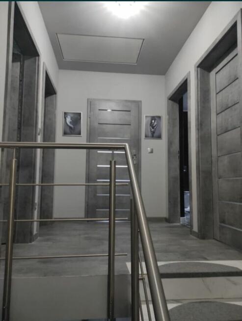 Nowoczesny bliźniak pod lasem 100m od jeziora