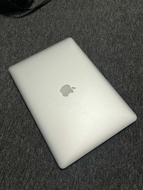 MacBook Pro 15 Retina (Mid 2015) • i7 • 16GB RAM • SSD • 512