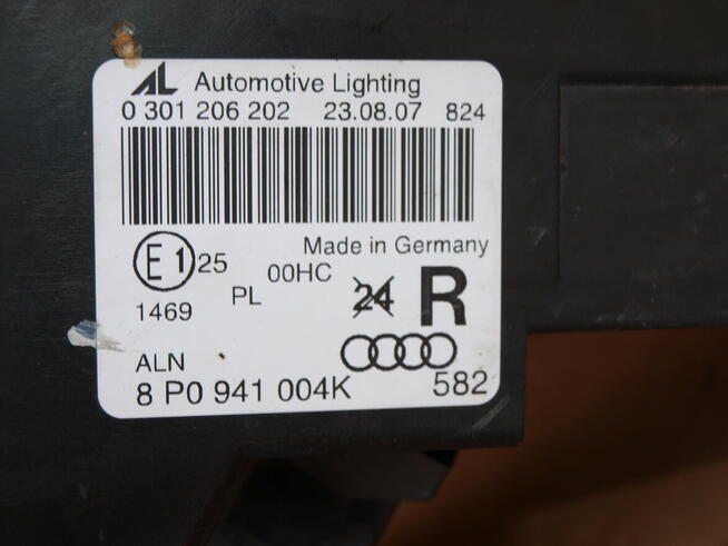 Audi A3 lampa prawa przód (zwykła) 2003 - 2008r (europa)