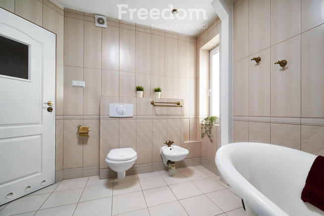 Przestronne i atrakcyjne mieszkanie na Pieczewie