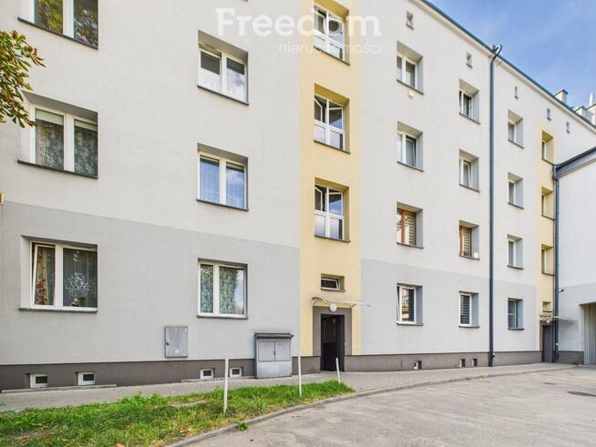 Trzy pokoje, spora przestrzeń, do wejścia od razu