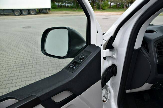 Volkswagen Transporter 2,0 TDI 102KM Długi 6 osób Brygadówka Klima