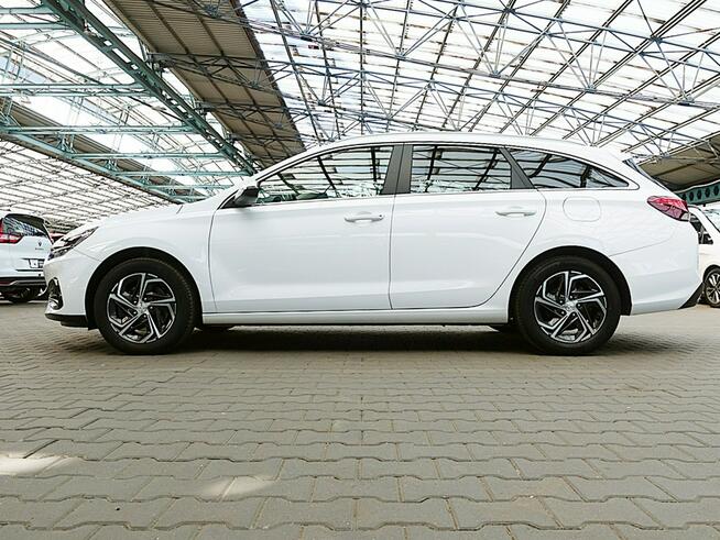 Hyundai i30 1,5 16V FullLED+NAVI+Kamera+Podgrz.FOT+KIER GWAR. 1WŁ Kraj Bezwyp F23%