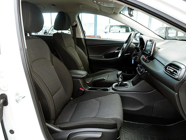 Hyundai i30 1,5 16V FullLED+NAVI+Kamera+Podgrz.FOT+KIER GWAR. 1WŁ Kraj Bezwyp F23%