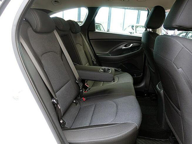 Hyundai i30 1,5 16V FullLED+NAVI+Kamera+Podgrz.FOT+KIER GWAR. 1WŁ Kraj Bezwyp F23%