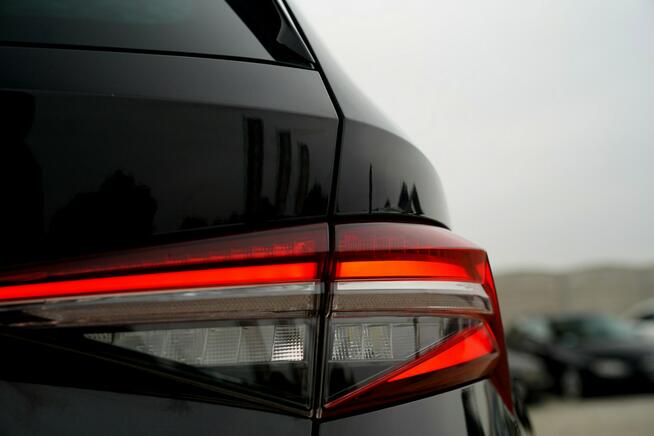 Škoda Kodiaq STYLE acc kamera FUL LED skóra NAWI grzana kierownica i fotele 7 OSÓB