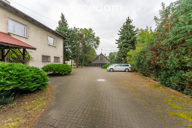 Lokal handlowo - usługowy 220m2