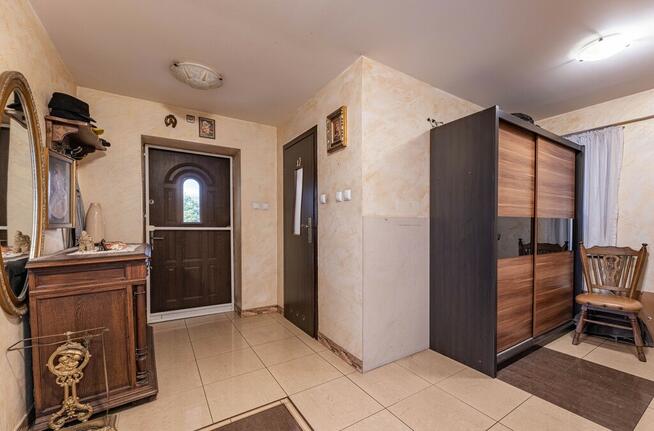 Dom Dwa Garaże Dobudówka Duża Działka Bez Prowizji