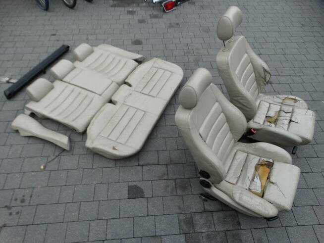 Komplet foteli z Audi A4 B5/B6 (1995–2005) + roleta