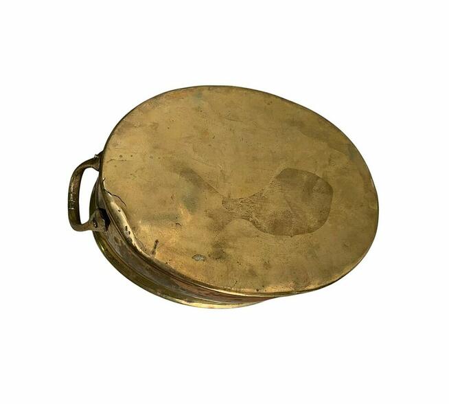 Miedziany owalny garnuszek