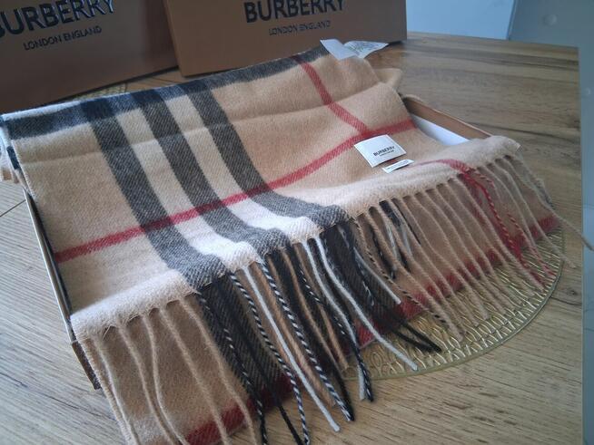 Sprzedam szalik Burberry