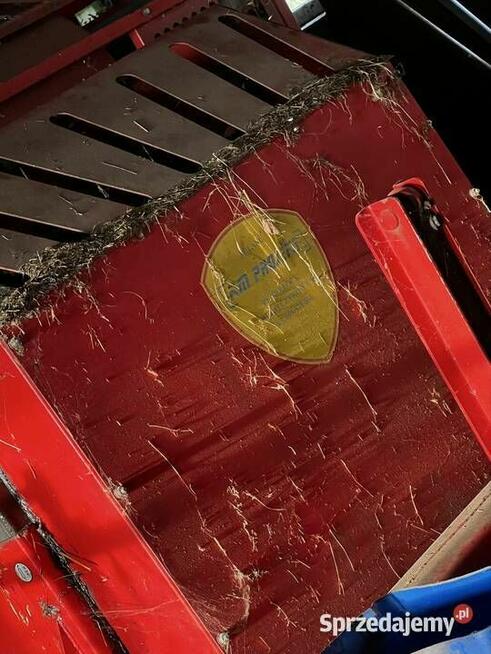 Przyczepa samozbierająca, idealna do zielonki i pasz