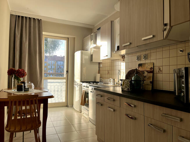 3-pokojowe mieszkanie - komfort, światło i doskonała lokaliz