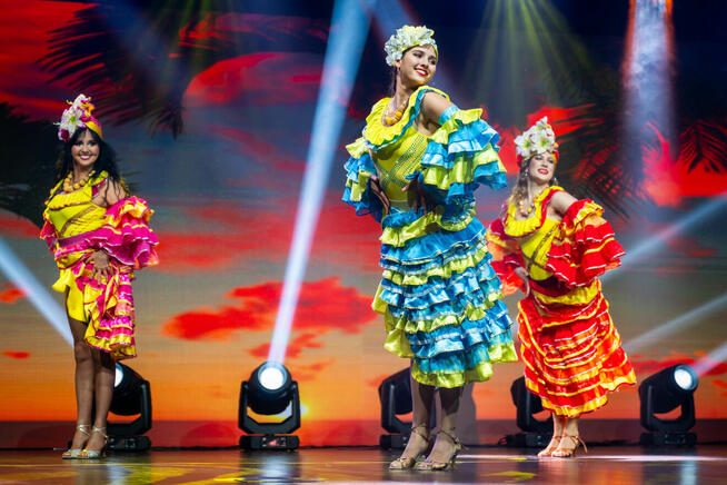 Tancerki samby brazylijskiej - pokazy taneczne Zespół Queens