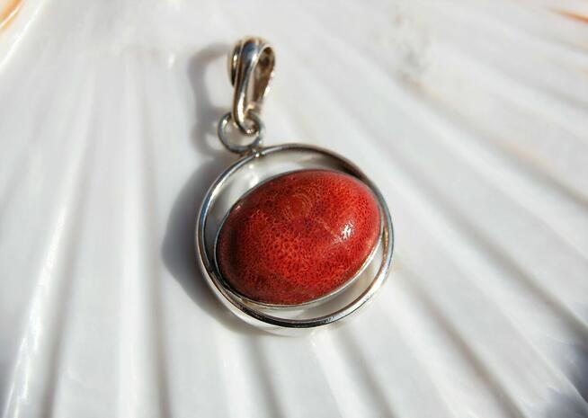 Wisior elipsa, koral czerwony, srebro pr. 925