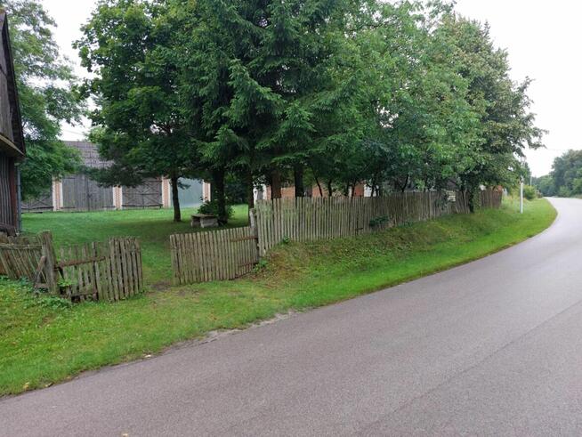 Urocza posiadłość w Ganach – dom, budynki gospodarcze 51 ar