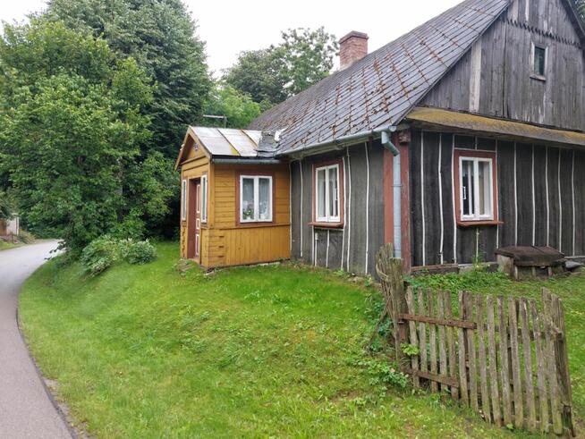 Urocza posiadłość w Ganach – dom, budynki gospodarcze 51 ar