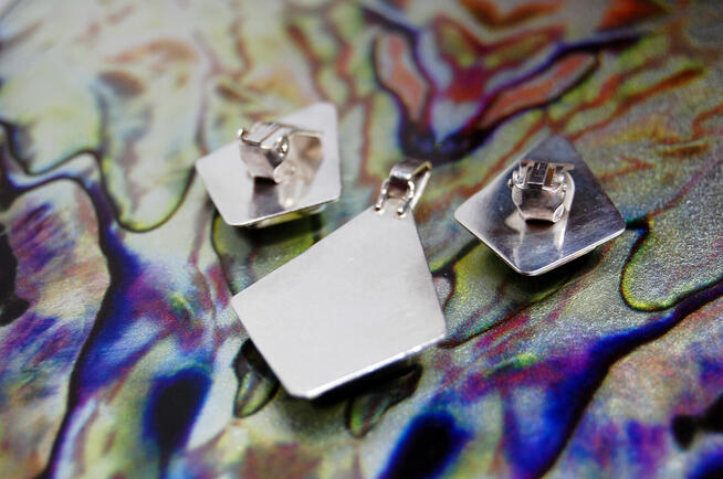 Komplet biżuterii klipsy wisior romb masa perłowa srebro 925