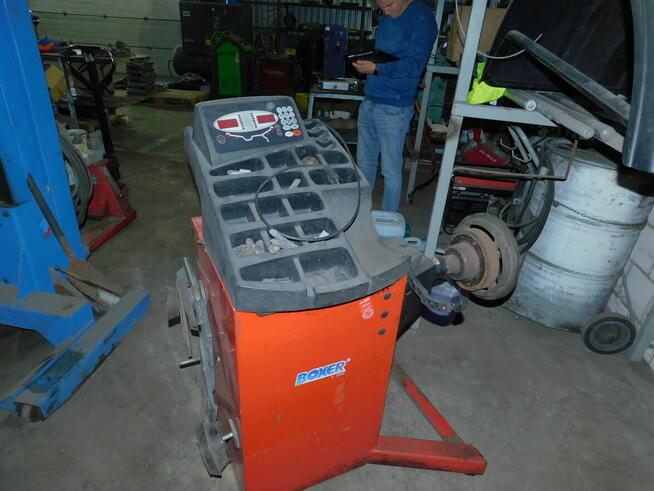 Syndyk sprzeda - wyposazenie biura i ruchomości