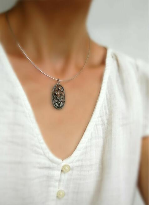 Stary wisiorek srebrny, filigran, kwiaty srebro vintage PRL