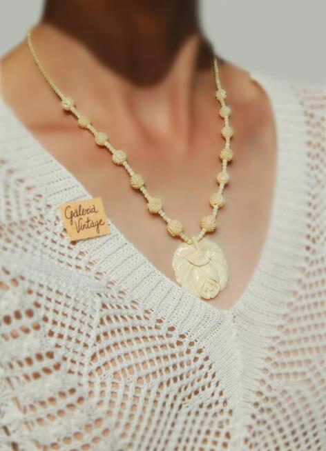 Róża rzeźbiony naszyjnik z kości, kość, vintage