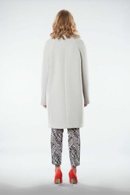 JASS płaszcz 625 jasny lodowy 48 suri alpaka wełna