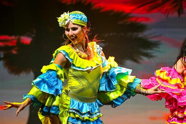 Tancerki samby brazylijskiej - pokazy taneczne Zespół Queens