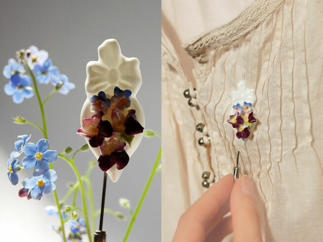 Porcelanowa broszka Coalport kwiaty fiołki vintage porcelana