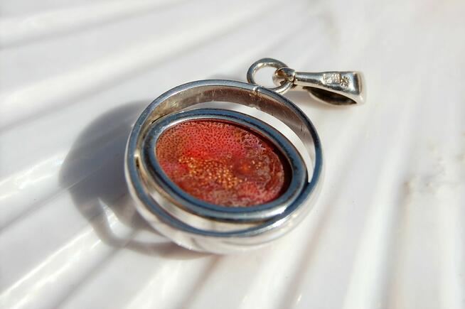 Wisior elipsa, koral czerwony, srebro pr. 925