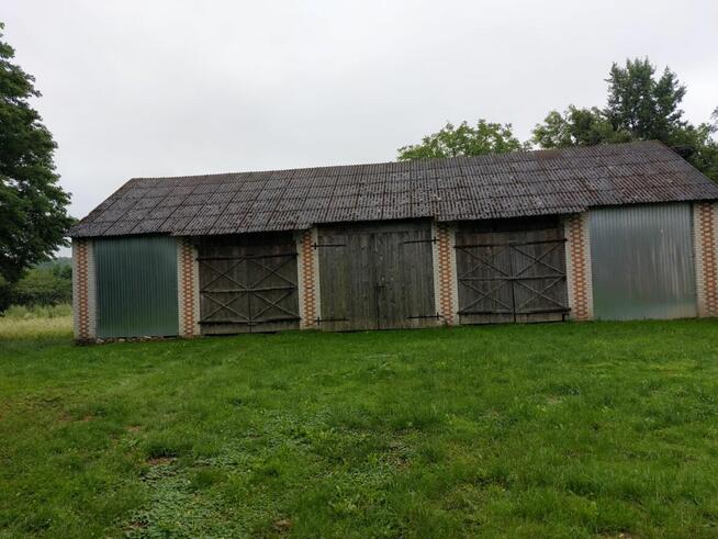 Urocza posiadłość w Ganach – dom, budynki gospodarcze 51 ar