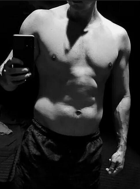 Starszej kolezanki szukam. Na kawe, rower...