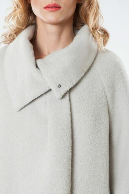 JASS płaszcz 625 jasny lodowy 48 suri alpaka wełna