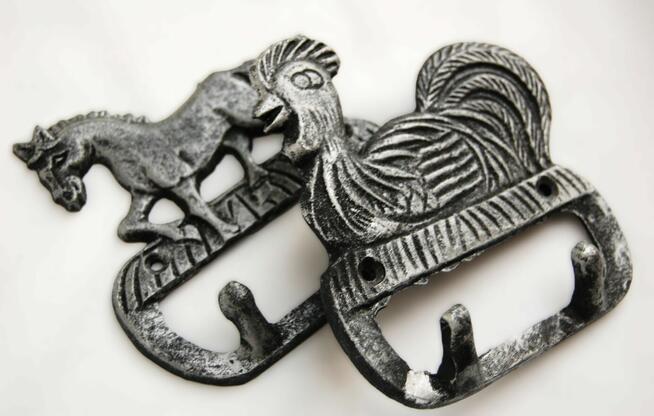 Wieszak żeliwny rustykalny, wiejski styl, ptak, kogut, koń