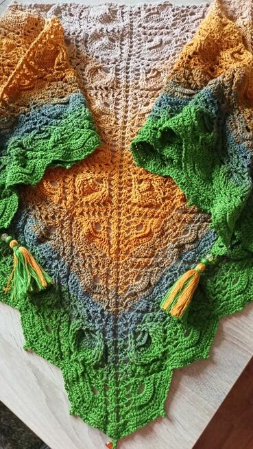 Chusta zrobiona szydelkiem