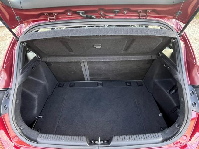 Hyundai i30 1,4i*101PS*107.000Km*ASO*Comfort*Lift*Navi*Kamera*Opłacony