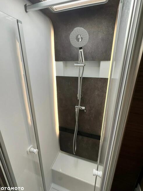 Adria Matrix Supreme 670 DL