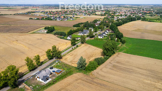 Działka + warunki na 8 lokali.