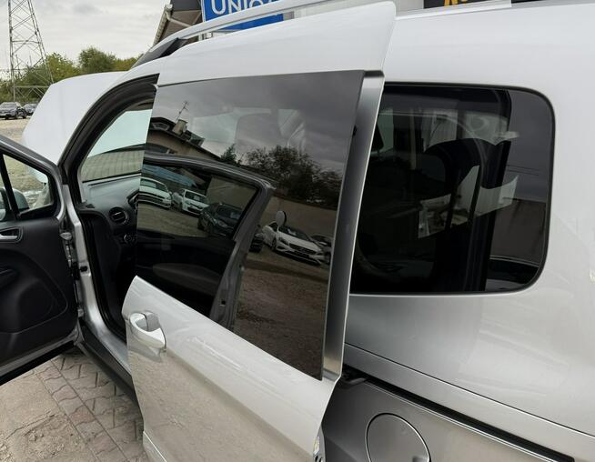 Ford Tourneo Courier TITANIUM 100ps*Bezwypadkowy-ORYGINAŁ*Klimatronik*PDC*Po-Serwisie*IDEAŁ