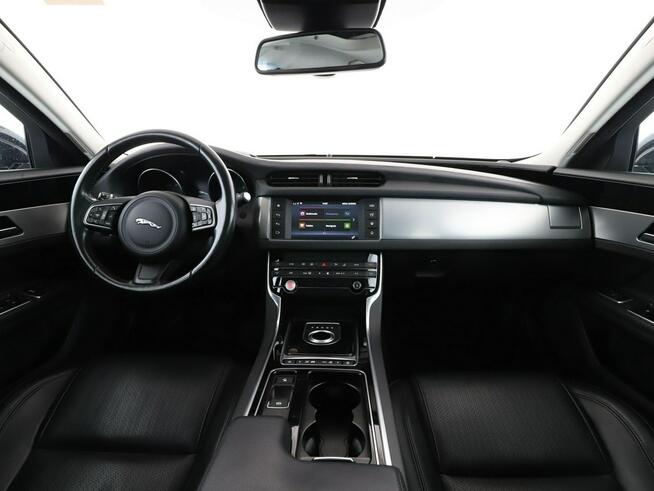 Jaguar XF 20d Automat Prestige Panorama Tempomat Navi Grzana Skóra Kamera Xenon