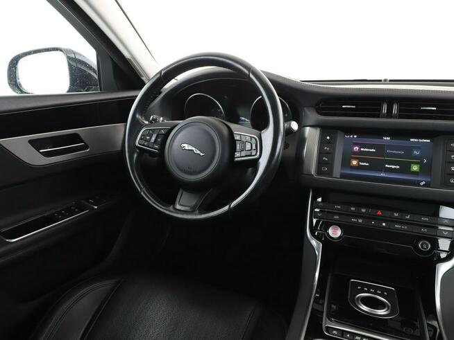 Jaguar XF 20d Automat Prestige Panorama Tempomat Navi Grzana Skóra Kamera Xenon