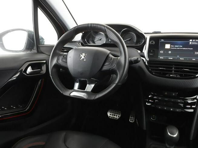 Peugeot 2008 GT-Line automat panorama navi PDC półskóra