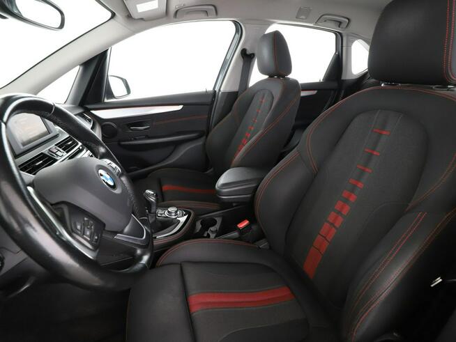 BMW 218 2.0d Active Tourer SportLine Navi Tempomat GrzaneFotele ParkAssist LED