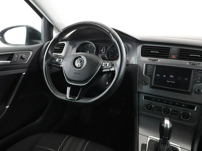 Volkswagen Golf DSG klima auto navi czujniki parkowania grzane fotele