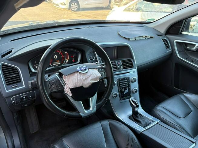 Volvo XC 60 2,4 D4 AWD 190KM Summum Navi Panorama Skóry Kamera 2017