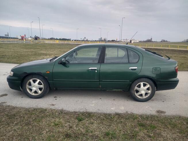 Nissan Primera P11