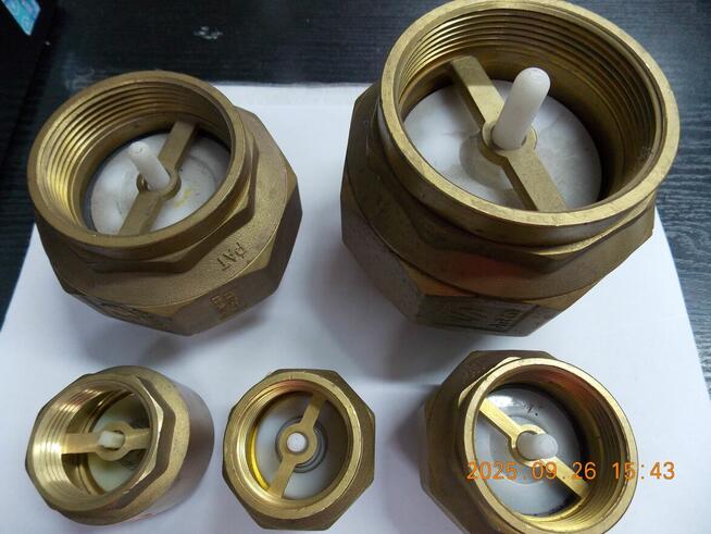 Zawór zwrotny mosiężny z plastikowym grzybkiem